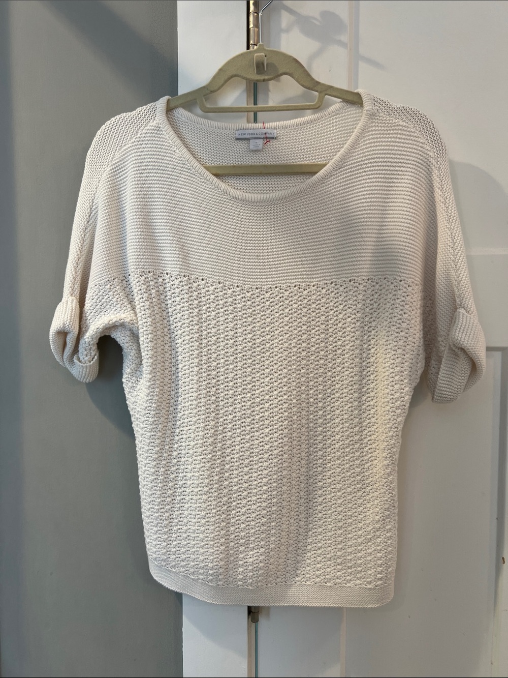 New York & Company Light Cream Knit Short Sleeve Sweater